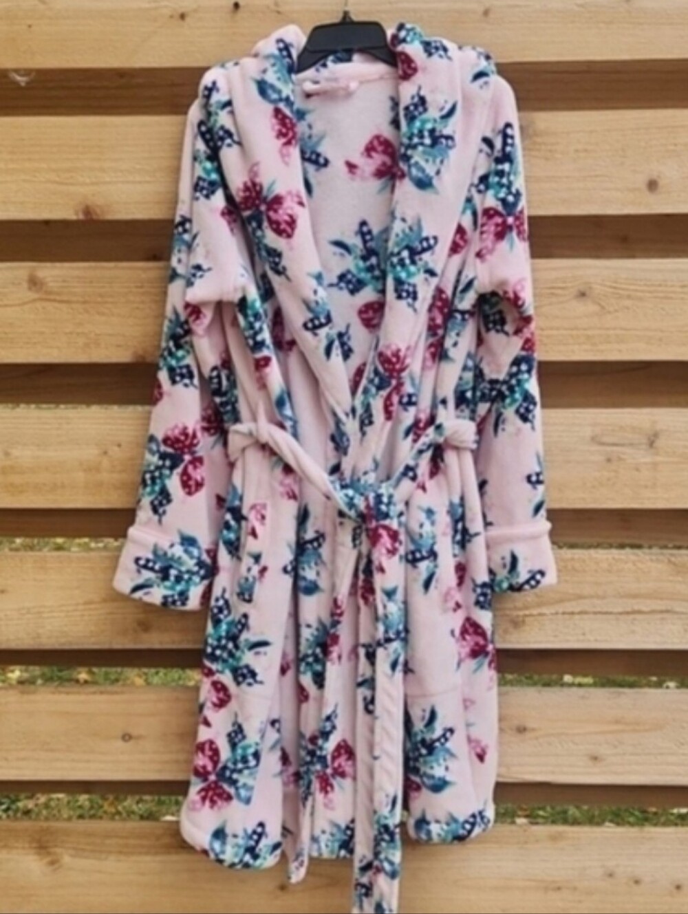Vera Bradley Plush Fleece Hooded Robe Happiness Returns Pink 2XL 3XL